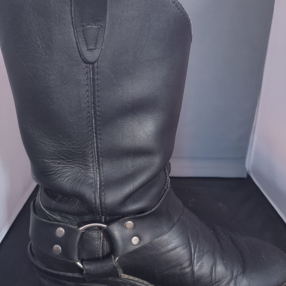 Black Leather Boots - Picture 4 of 9